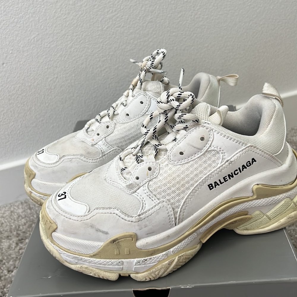Balencigia sneaker white size 7B - Picture 2 of 3